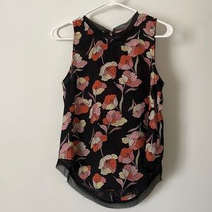 Sleeveless Patterned Blouse